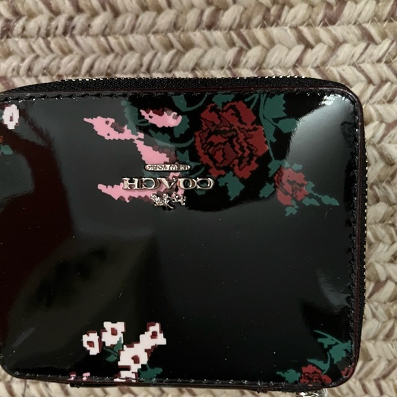 NWT! Coach Floral Tote 6 piece set-MUST SELL- PRICE DROP firm - Picture 10 of 16